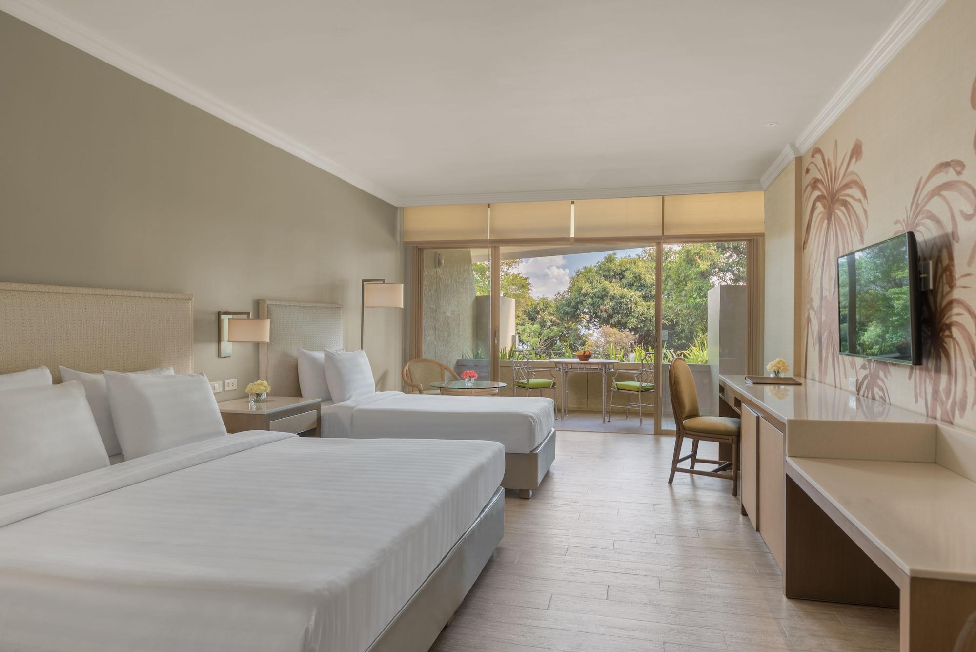 Taal Vista Hotel Tagaytay City Екстер'єр фото