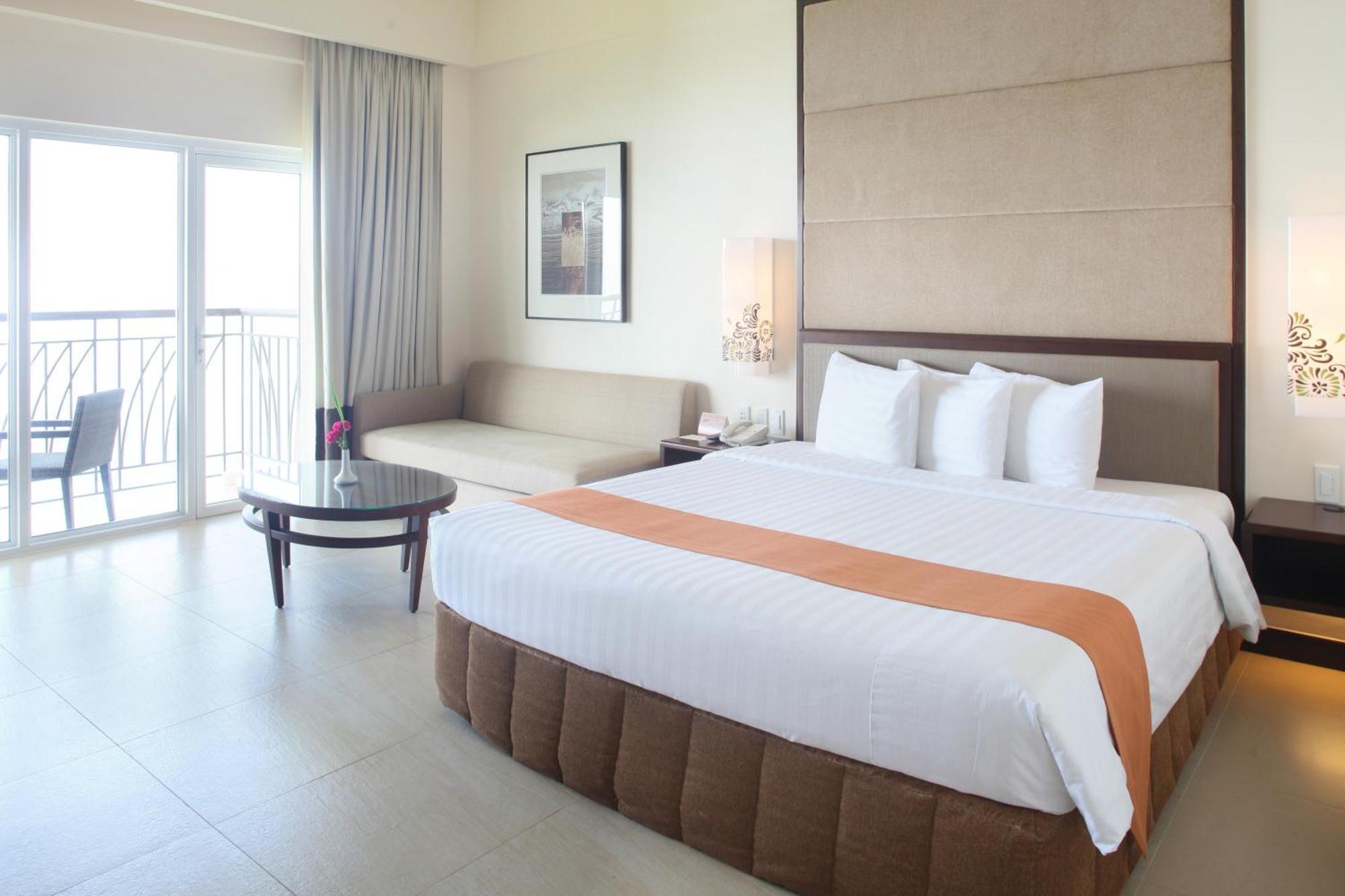 Taal Vista Hotel Tagaytay City Екстер'єр фото Deluxe Ocean View Room